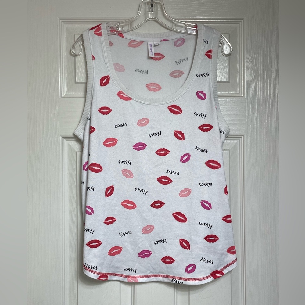 JoySpun Women’s Size XL Lip Print Pink Red & White Tank Top